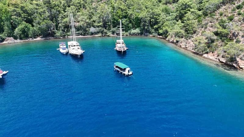 Muğla Büyükşehir Belediyesi, deniz araçlarından kaynaklanan atıkların kontrollü şekilde toplanması amacıyla filosunu 5 y