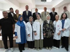 Muğla Kız Anadolu İmam Hatip Lisesi’nde yazar Mustafa Turan öğrencilerle söyleşi yaparken