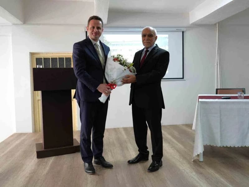 Muğla’da öğrenciler Yazar Mustafa Turan ile bir araya geldi
