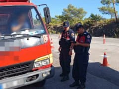 Muğla İl Jandarma Komutanlığı Trafik Jandarma Timleri trafik denetimi yaparken