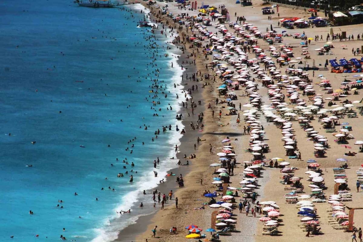 İstanbul ve Antalya’nın ardından en fazla yabancı turist ağırlayan illerinden Muğla’da, yılın ilk 8 ayında gelen yabancı