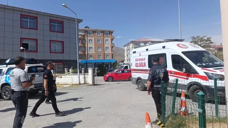 Van’ın Muradiye Devlet Hastanesi’nde muhtemel Afet ve Acil durumlara yönelik hazırlıkların güçlendirilmesi amacıyla düze