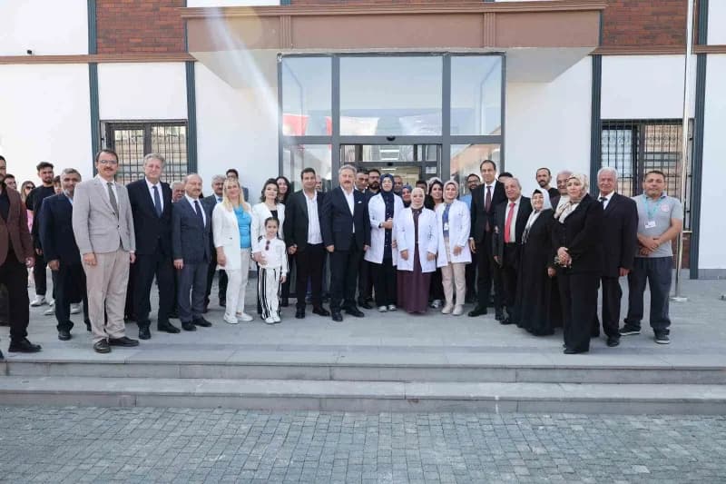 Sağlık alanında hayata geçirdiği projelerle rekor hizmetlere imza atan Melikgazi Belediyesi ilçe halkının modern ve nite