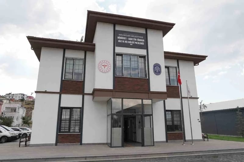 Melikgazi Belediyesi, hayırsever ve İl Sağlık Müdürlüğü'nün iş birliği ile Selçuklu, Danışmentgazi ve Osmanlı Mahallesi