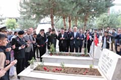 Muş Garnizon Şehitliği’nde 19 Eylül Gaziler Günü töreninden görüntü