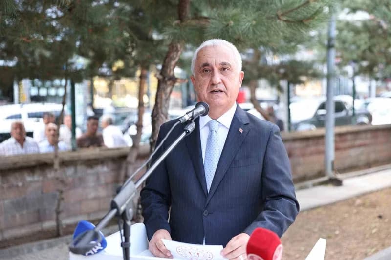 Vali Avni Çakır
