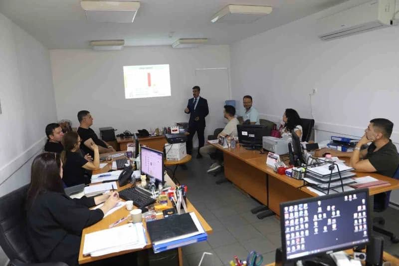 Nazilli Belediyesi İnsan Kaynakları ve Eğitim Müdürlüğü personeline, maaş hesaplama ve Bordro Hazırlama süreçlerine yöne