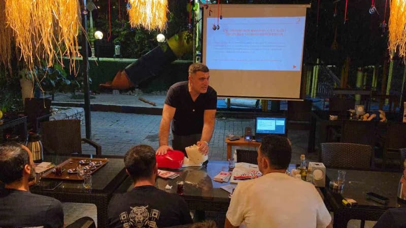 Motosiklet tutkunları ilkyardım eğitimi aldı