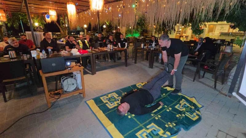 Motosiklet tutkunları ilkyardım eğitimi aldı
