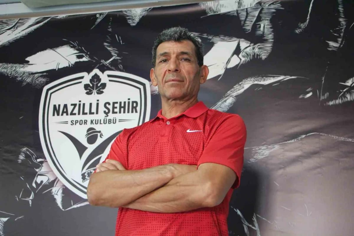 Aydın Süper Amatör Lig’de mücadele edecek Nazilli Şehir Spor, 55 yaşındaki tecrübeli teknik adam Ayhan Yıldız’a emanet e