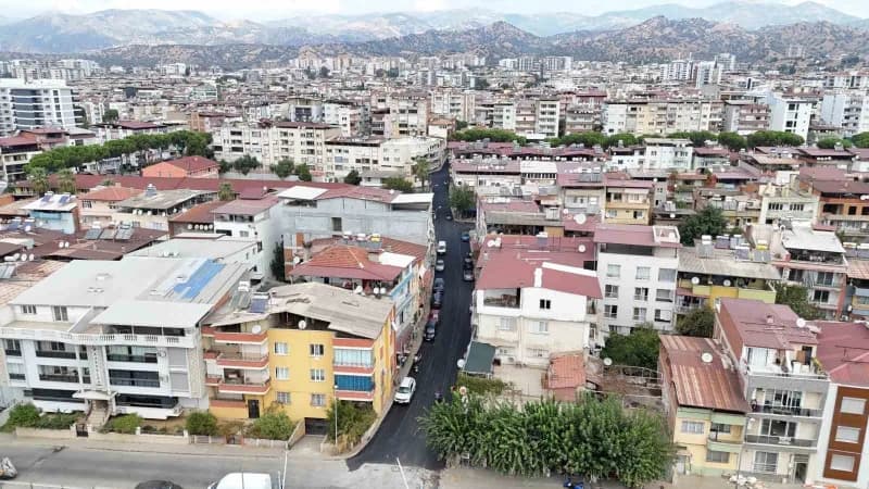 Nazilli Belediyesi’nin Eylül ayı çalışma programında yer alan 25 noktadan 19’unda yol yenileme çalışmaları tamamlanırken