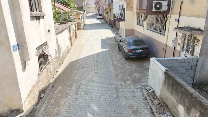 Nazilli Belediyesi’nin Eylül ayı çalışma programında yer alan 25 noktadan 19’unda yol yenileme çalışmaları tamamlanırken