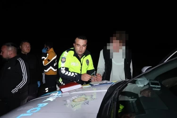 Nevşehir’de alkollü bir genç, arkadaşının aracını izinsiz alarak yaptığı kazada kendisiyle birlikte yanındaki kız arkada