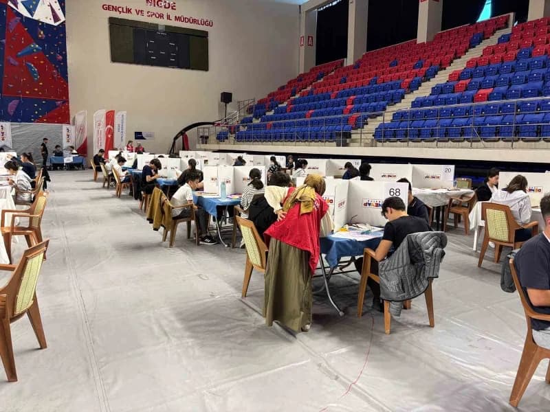 Toplam bin 748 öğrencinin başvurduğu seçme sürecinde teorik Sınavı başarıyla geçen öğrenciler, Uygulama aşamasında hüner