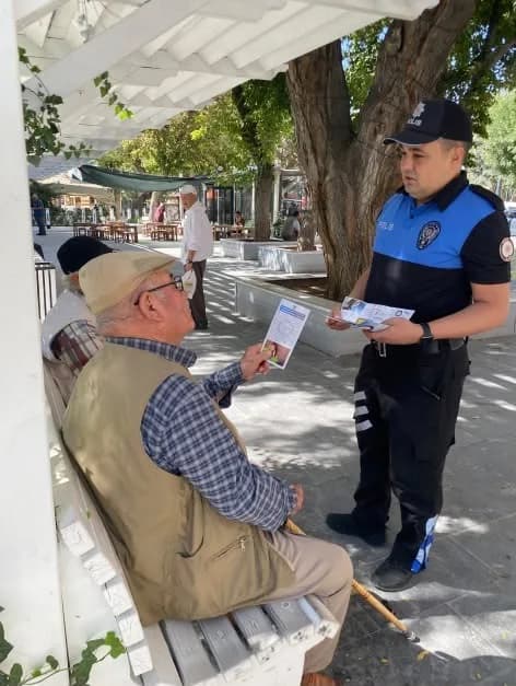Niğde İl Emniyet Müdürlüğü Toplum Destekli Polislik Şube Müdürlüğü ekipleri, vatandaşları dolandırıcılık ve mal varlığın