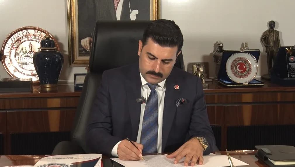 Devlet Memurları Konfederasyonu Genel Başkanı Osman Kaya, "Kalıcı bir ‘okul Güvenliği ve Çocuğu Koruma Eylem Planı’ vaki