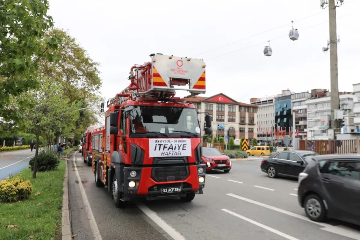 İtfaiye Haftası kutlama etkinlikleri şehir turu