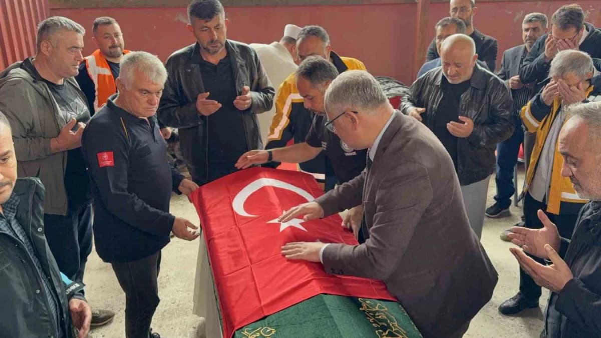 Samsun’un Terme ilçesinde nakil için Organ taşıyan aracın kaza yapması sonucu hayatını kaybeden UMKE görevlisi yoğun bak