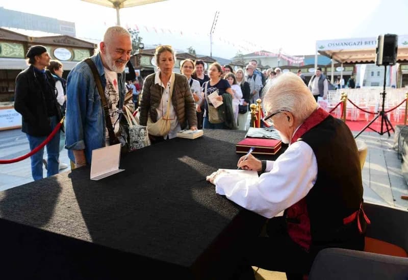 Osmangazi Belediyesi, Bursa’nın fethinin 700. Yılı dolayısıyla kentin tarihsel ve kültürel birikimini sanat ve edebiyatl