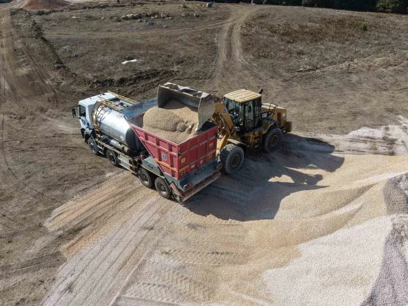 Bursa Büyükşehir Belediyesi, Osmangazi ilçesine bağlı üç mahallede toplam 15 kilometre uzunluğundaki güzergahta yol yeni