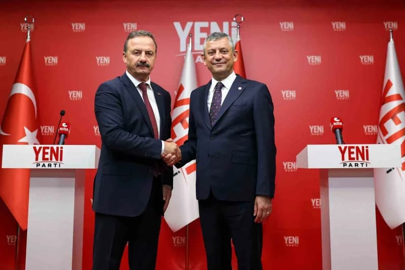 Yeni Parti Genel Başkanı Özgür Özel, Anahtar Partisi Genel Başkanı Yavuz Ağıralioğlu ve beraberindeki heyeti kabul etti.