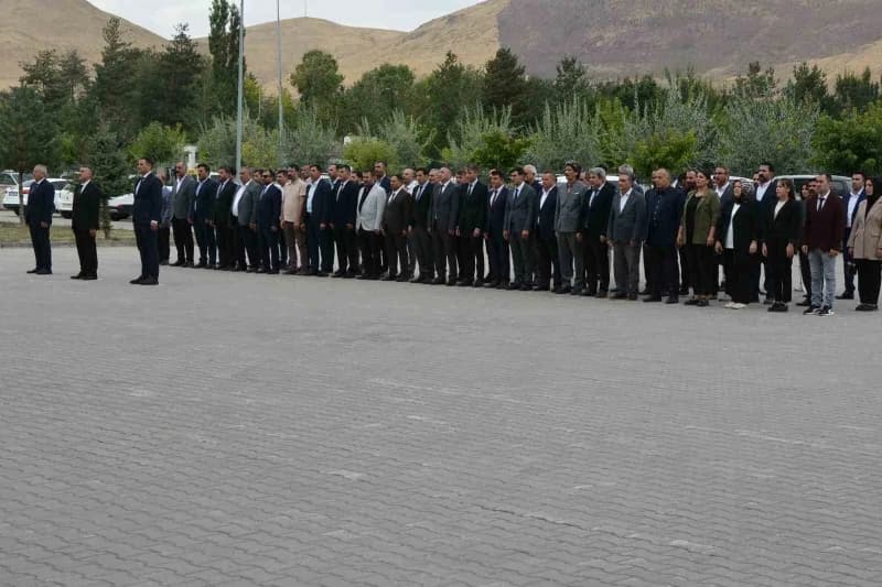 Patnos’ta İlköğretim Haftası, düzenlenen tören ve etkinliklerle coşku içerisinde kutlandı.