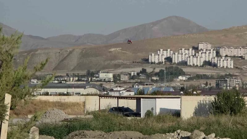 Bahçesaray Devlet Hastanesi’nde perikardit tanısıyla tedavi gören 28 yaşındaki h.d., ileri teşhis ve tedavi amacıyla Van