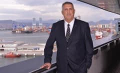 Rıza Seyyar Manisa Ticaret Borsası başkanlığına adaylığını açıklarken konuşuyor