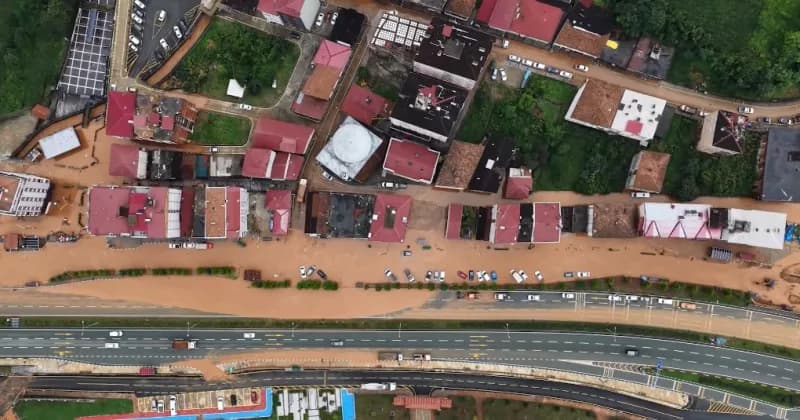 Rize'nin İyidere ilçesinde selin ortaya çıkardığı manzara havadan görüntülendi