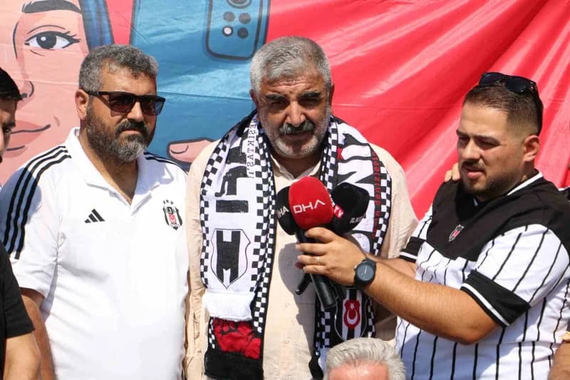 Rojin Kabaiş’in babası Nizamettin Kabaiş, Beşiktaş taraftar grubuna desteklerinden dolayı teşekkür etti.