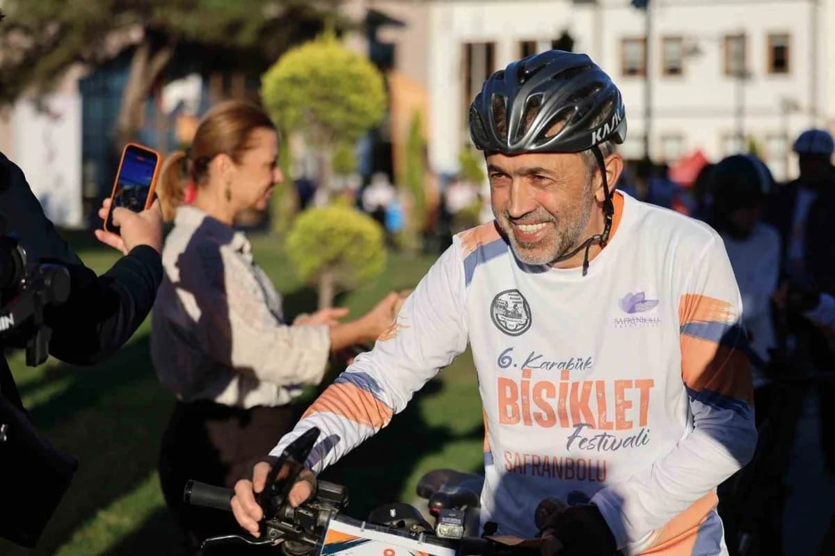 Karabük Bisiklet Derneği (Karbisder) tarafından düzenlenen 6. Karabük Bisiklet Festivali’nin ikinci gününde Bisiklet tut