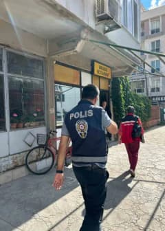 Tekirdağ Muratlı’da gıda denetimi yapan Tarım ve Orman Müdürlüğü ile İlçe Emniyet Müdürlüğü ekipleri