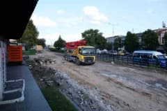Sakarya şehir merkezinde ray söküm ve kazı çalışmalarının devam ettiği alan