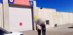 Sakarya merkezli 4 ilde suç örgütüne yönelik operasyon sırasında polis ekipleri çalışma yapıyor