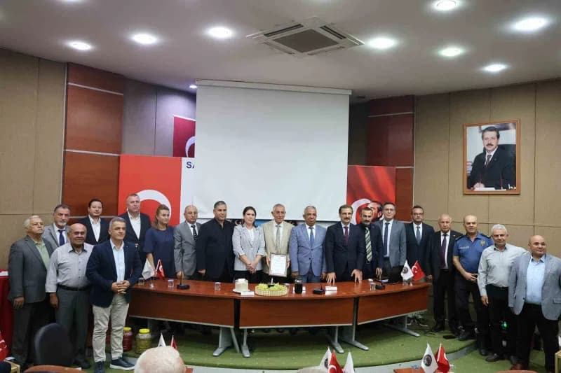 Manisa’nın Salihli ilçesinin Sultani üzümünden elde edilen pekmez, Türk Patent ve Marka Kurumu tarafından coğrafi işaret