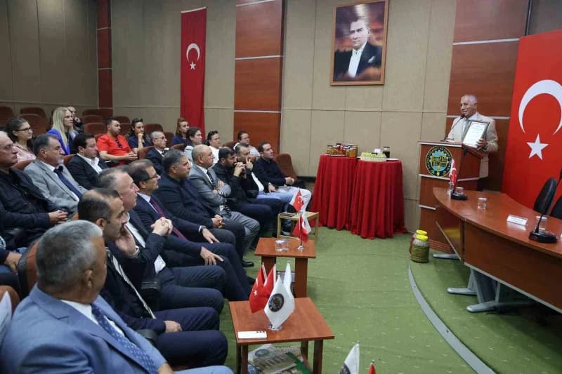 Manisa’nın Salihli ilçesinin Sultani üzümünden elde edilen pekmez, Türk Patent ve Marka Kurumu tarafından coğrafi işaret