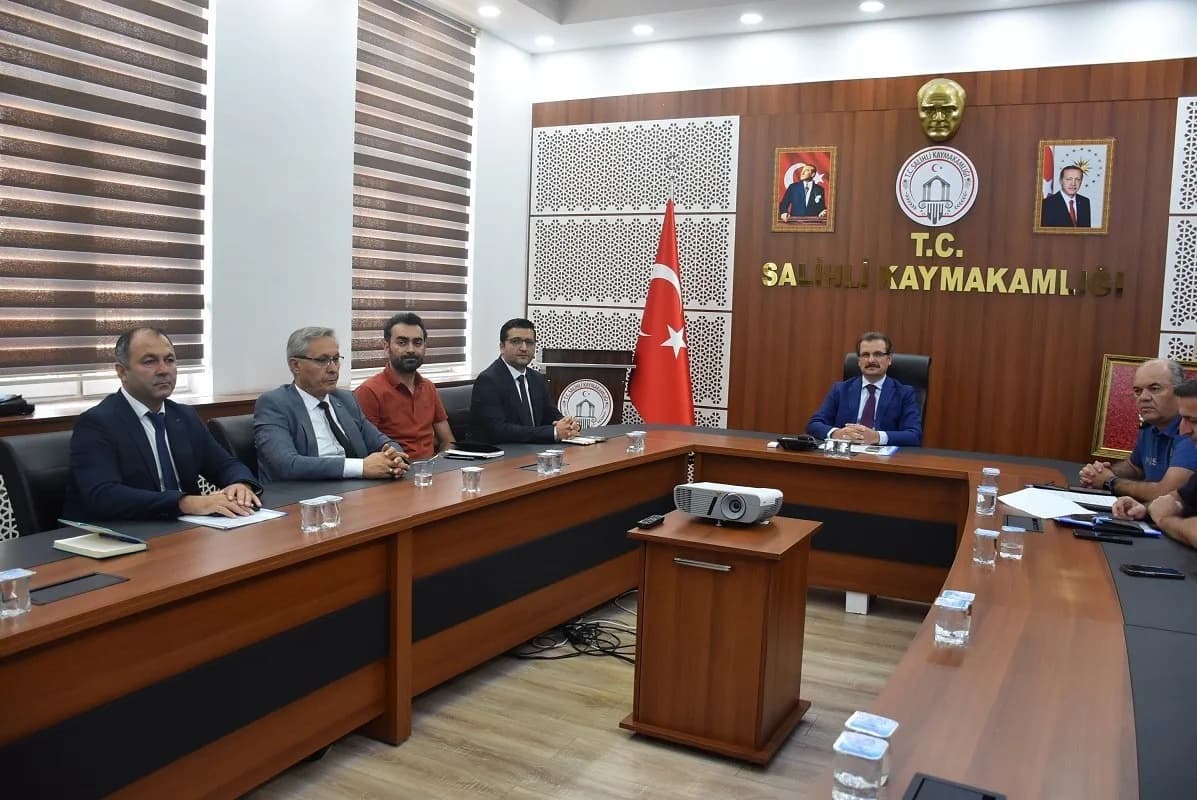 Manisa’nın Salihli ilçesinde yeni eğitim-öğretim yılında üniversite öğrencilerinin huzur ve güven içerisinde eğitimlerin