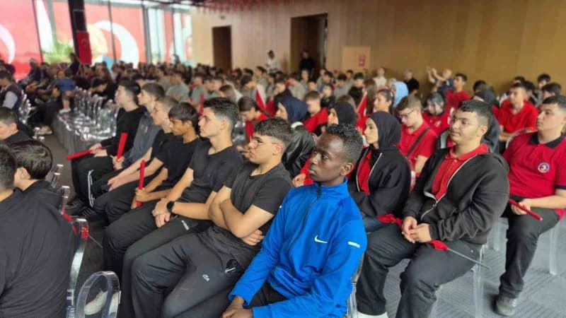 Samsun'da 19 Eylül Gaziler Günü nedeniyle anma programı düzenlendi.