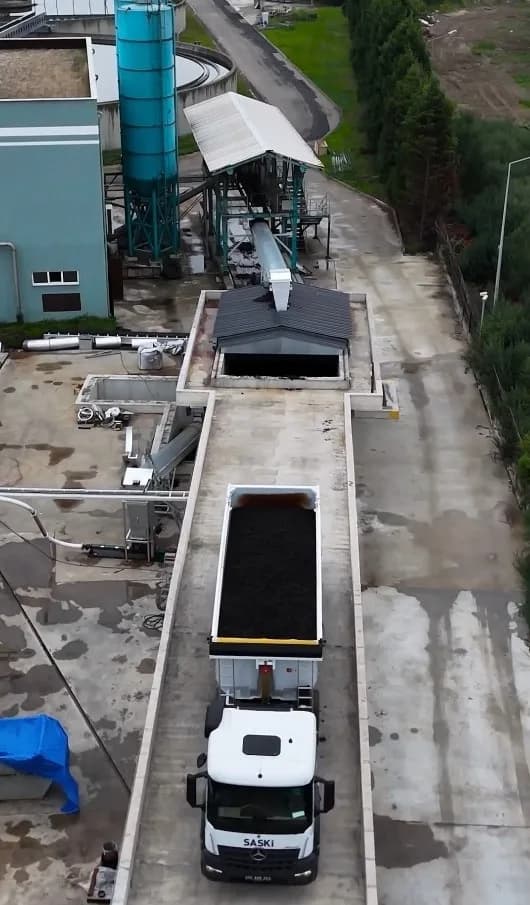 Samsun Büyükşehir Belediyesi Su ve Kanalizasyon İdaresi (SASKİ), tekkeköy ilçesinde yapımı sürdürülen Atık Su Arıtma Çam