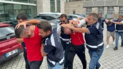 Samsun'da polis ekipleri tarafından saklandığı evde silahlarla yakalanan hükümlü ve beraberindekilere ait operasyon görü