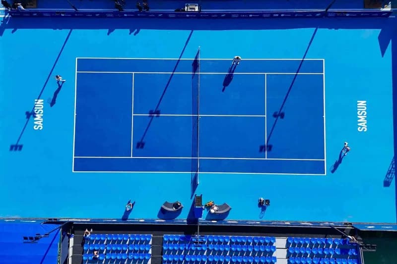 Samsun Open WTA 125 tenis turnuvasında kortta mücadele eden tenisçiler