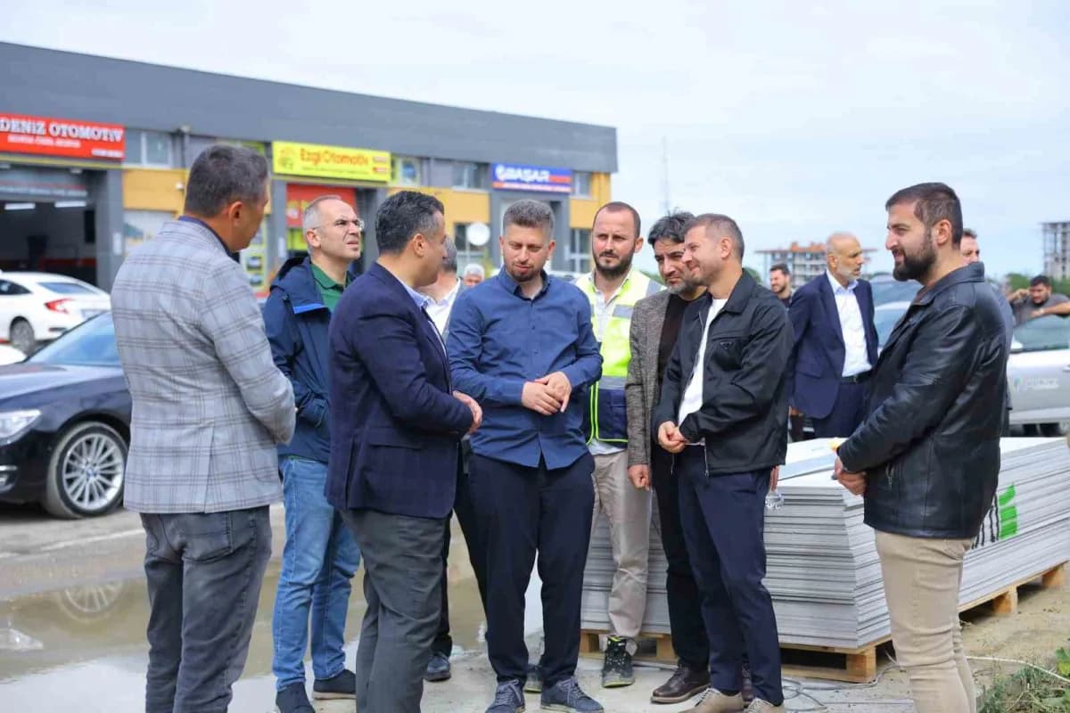 Samsun Büyükşehir Belediye Başkanı Halit Doğan, Toybelen Sanayi Sitesi’nde devam eden çalışmaları yerinde inceleyerek es