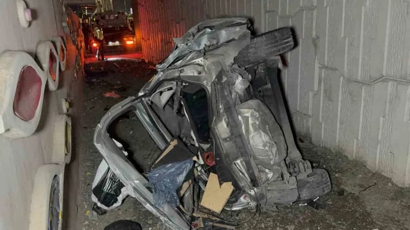 Samsun’un İlkadım ilçesinde otomobilin kamyonete çarpıp takla atarak hurdaya döndüğü kazada kazada 2 kişi yaralandı.