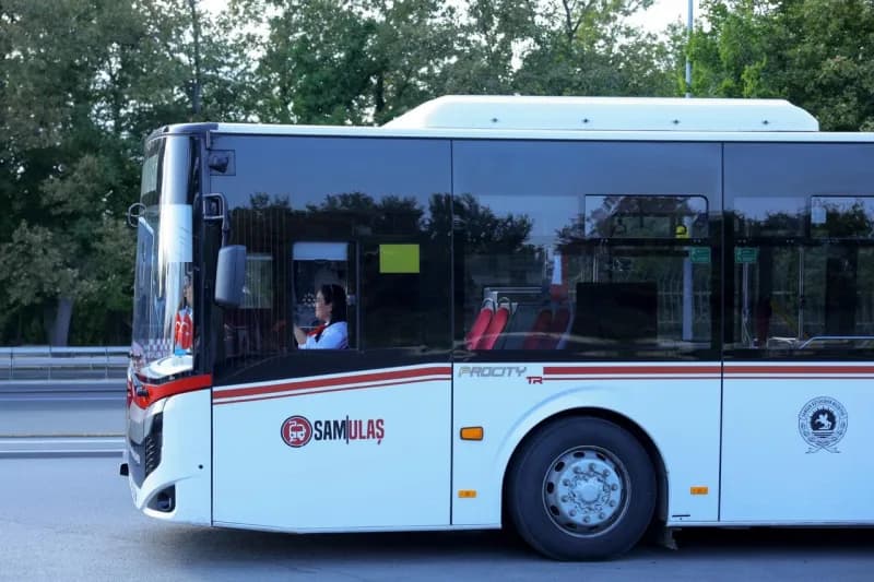 Samsun Büyükşehir Belediyesi bünyesinde toplu ulaşım hizmetlerinde görev yapan Kadın Otobüs şoförlerinin sayısı 19’a yük