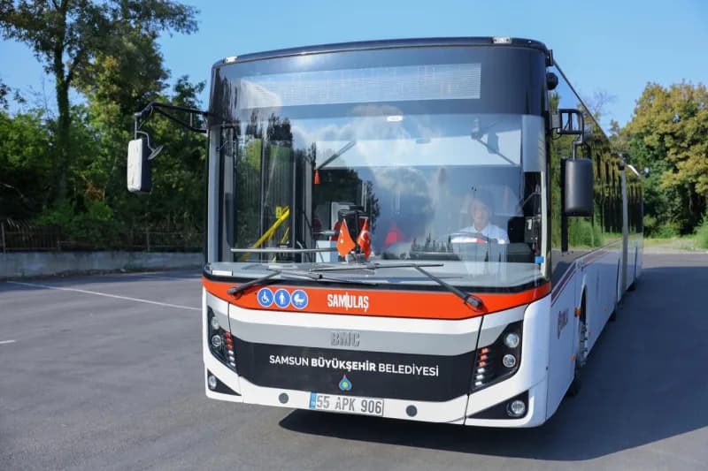 Samsun Büyükşehir Belediyesi bünyesinde toplu ulaşım hizmetlerinde görev yapan Kadın Otobüs şoförlerinin sayısı 19’a yük