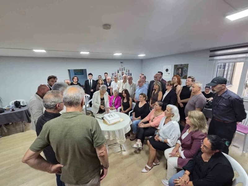 Samsun’da Yaşayan sanatçıların bir çatı altında toplandığı Türk Sanat Müziği korosu, vereceği ilk konser öncesi kokteyl