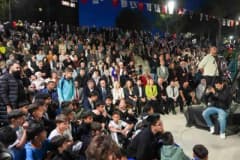 Sancaktepe Fatih Koru Parkı açılış töreninde kalabalık ve Belediye Başkanı Alper Yeğin