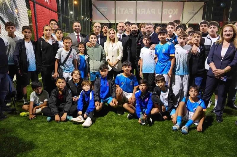 Fatih Mahallesi sakinlerinin sosyal ve sportif ihtiyaçlarına yanıt verecek yirmi bin metrekarelik Fatih Koru Parkı, düze