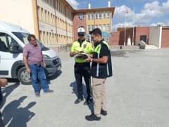 Sandıklı ilçesinde okul çevresi ve öğrenci servislerinin polis tarafından denetlenmesi
