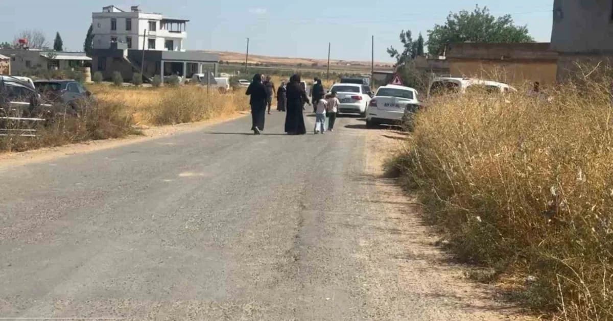 Şanlıurfa'nın Suruç ilçesinde iki aile arasında arazi anlaşmazlığı nedeniyle çıkan silahlı kavgada 1 kişi hayatını kaybe